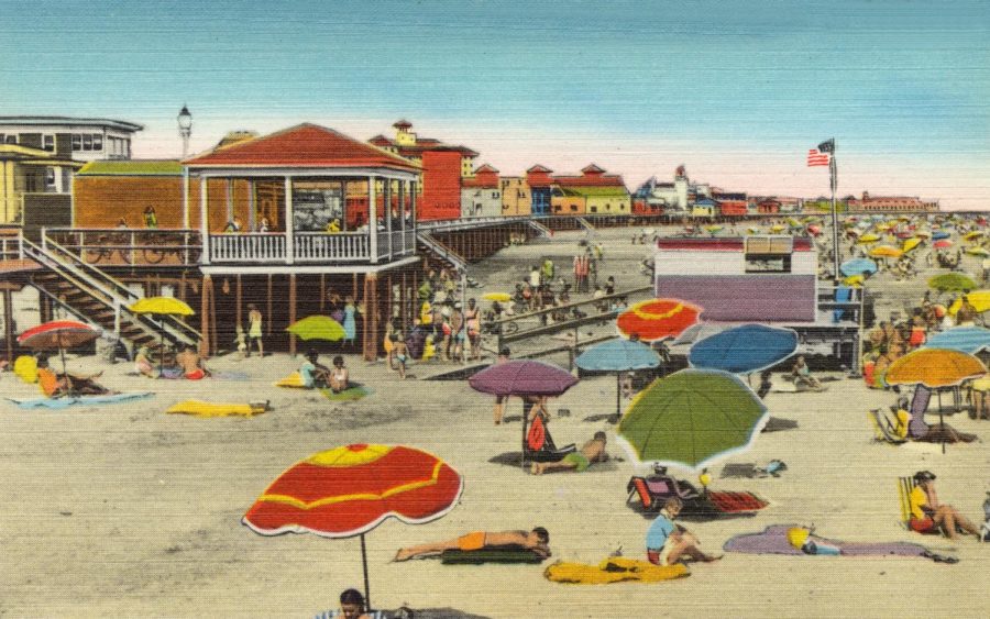 Sunbathers have begun entering closed Florida beaches, risking the safety of many. (Photo/Boston Public Library/Unsplash)